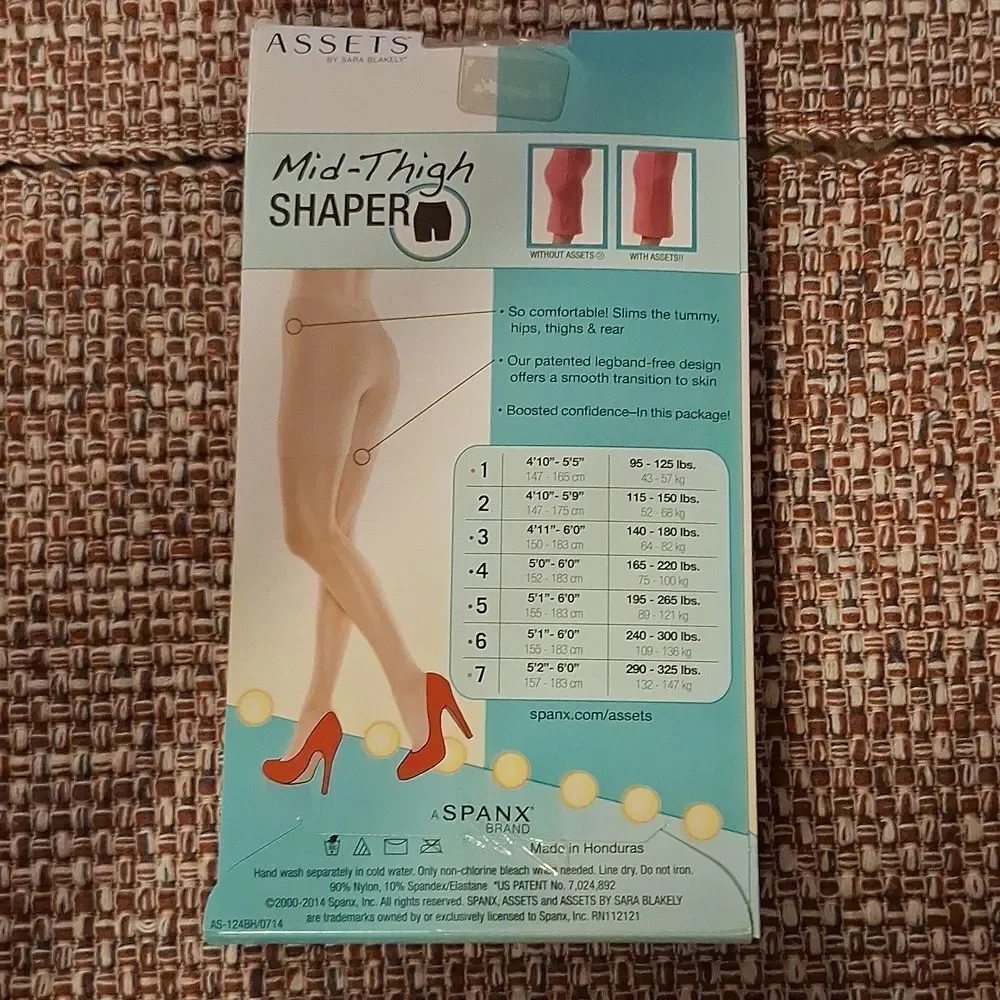 Spanx Mid-Thigh Nude Shaper Size 3 New In Package